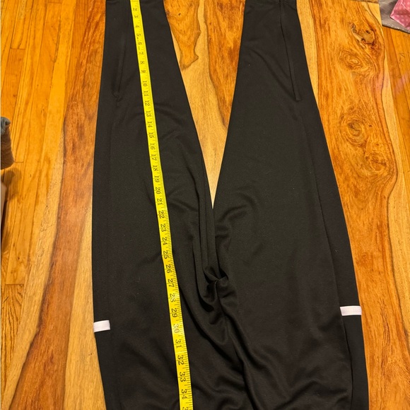 Adidas track or jogging pants size M in like new condition - Picture 5 of 10